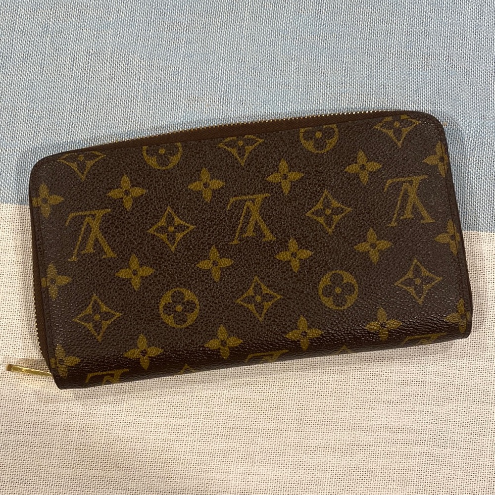 Louis Vuitton wallet